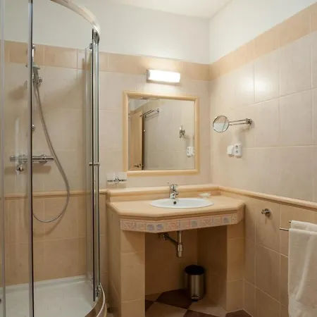 Marco Shipping Apartment