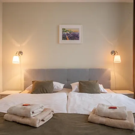 Apartment Marco Shipping *