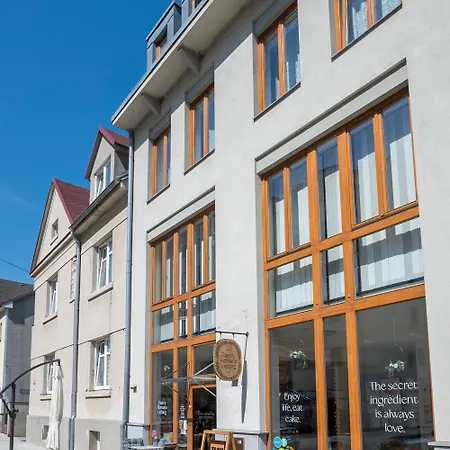 Apartment Marco Shipping