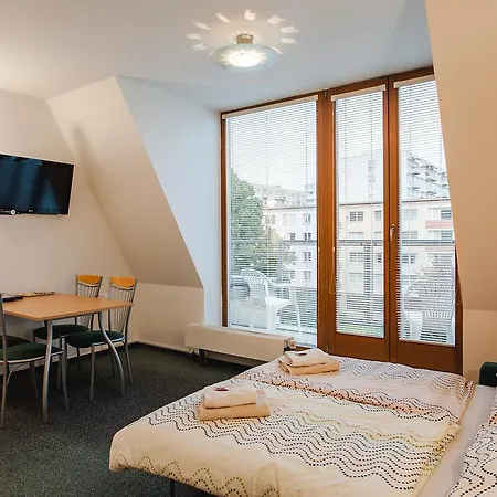 Marco Shipping Apartment