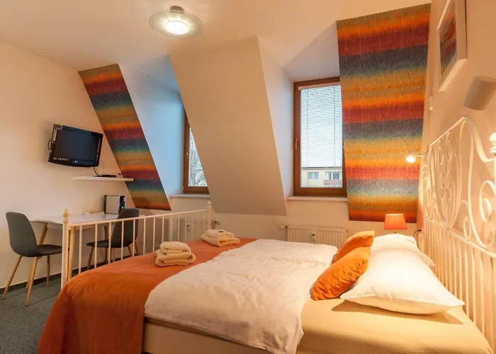 Apartment Marco Shipping