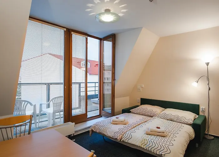 Marco Shipping Apartment